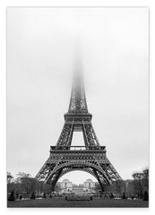Eiffelturm im Nebel - Schwarz-Weiß