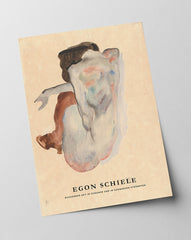Egon Schiele - Museum-Poster II Duckender Akt in Schuhen und in schwarzen Strümpfen