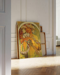 After Hover: Alfons Mucha - Frau mit Blumen auf Kopf
