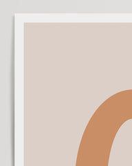 After Hover: O wie Owl, Kinder Illustration in Beige mit weißem Rand - Eulen Kunstdruck, Englische Buchstaben für Namen