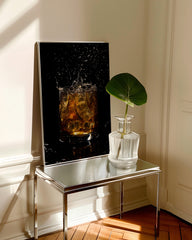 After Hover: Whisky Fotografie mit Wassertropfen