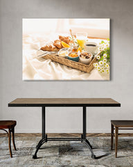 After Hover: Frühstück am Bett