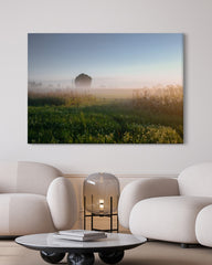 After Hover: Feld im Nebel