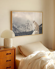 After Hover: Puma in Berglandschaft