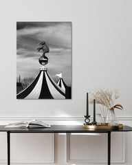 After Hover: Vintage Zirkus - Schwarz-Weiß