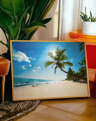 After Hover: Strand mit Palmen