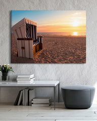 After Hover: Strandkorb bei Sonnenuntergang