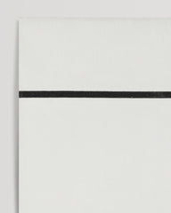 After Hover: Piet Mondrian - Minimalistische Geometrie in Weiß