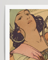 After Hover: Alfons Mucha - Museum-Poster Bohemian Frau mit Musikinstrument