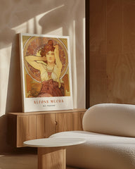 After Hover: Alfons Mucha - Museum-Poster Sitzende Frau II - Art déco
