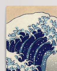 After Hover: Katsushika Hokusai - Museum-Poster III Die Welle - Unter der Welle vor Kanagawa (Kanagawa Oki Nami Ura) oder: "Die Große Welle"