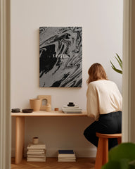 After Hover: Vogue - Mode - Schwarz-Weiß