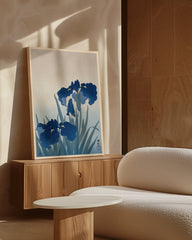 After Hover: Ohara Koson - Blaue Iris Blumen auf der Wiese