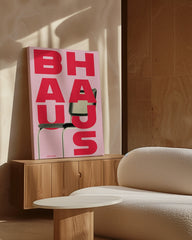 After Hover: Bauhaus - Hommage in Pink