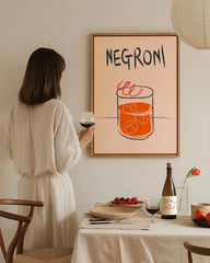 After Hover: Negroni Cocktail mit Eiswürfeln