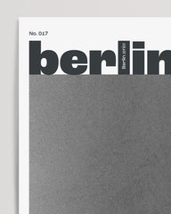 After Hover: Fernsehturm von unten im Herzen Berlins