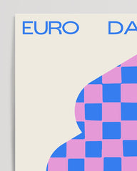 After Hover: Euro Dance mit Schachbrettmuster