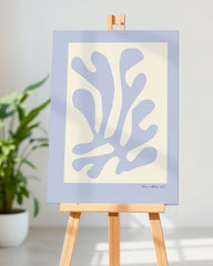 After Hover: Abstraktes Blatt in Hellblau - Matisse inspiriert