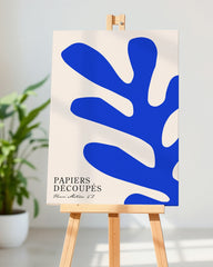 After Hover: Abstraktes Blatt in Blau von Matisse inspiriert
