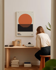 After Hover: Abstrakte Sonne - Puristische Formen im Bauhaus Stil