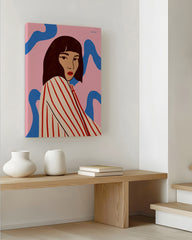 After Hover: Freckle Girl - Frau in rot gestreifter Bluse