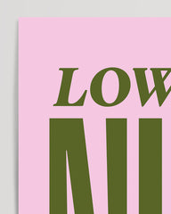 After Hover: Lowkey Nice - Typografie Bild in Rosa