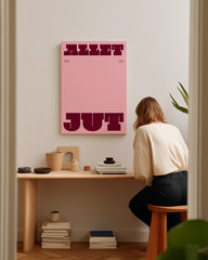 After Hover: Allet Jut - Typografie in Dunkelrot