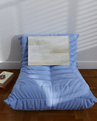 After Hover: Whispering Whites - Moderne Textur in Weiß