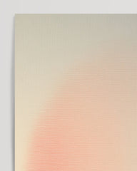 After Hover: Peachy Poesy - Dezenter Halbkreis im Hochformat