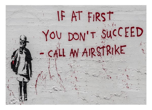 Banksy - Call an Airstrike Junge mit Gasmaske Graffiti Street Art