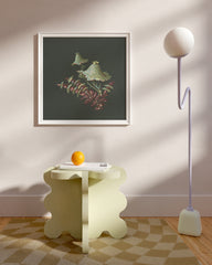 After Hover: Anonym, Französisch, 19. Jahrhundert - Zwei hutförmige Chinoiserie-Blumen mit fantasievollen Blättern