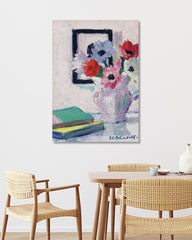 After Hover: Francis Campbell - Stillleben - Anemonen in der Vase mit grünem Buch