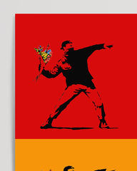 After Hover: Banksy Mann wirft Blumen in 4 Farben - Activism Collage- Modern Street-Art - Kunstdruck Klein bis Groß XXL - Geschenk Wohnzimmer, Schlafzimmer