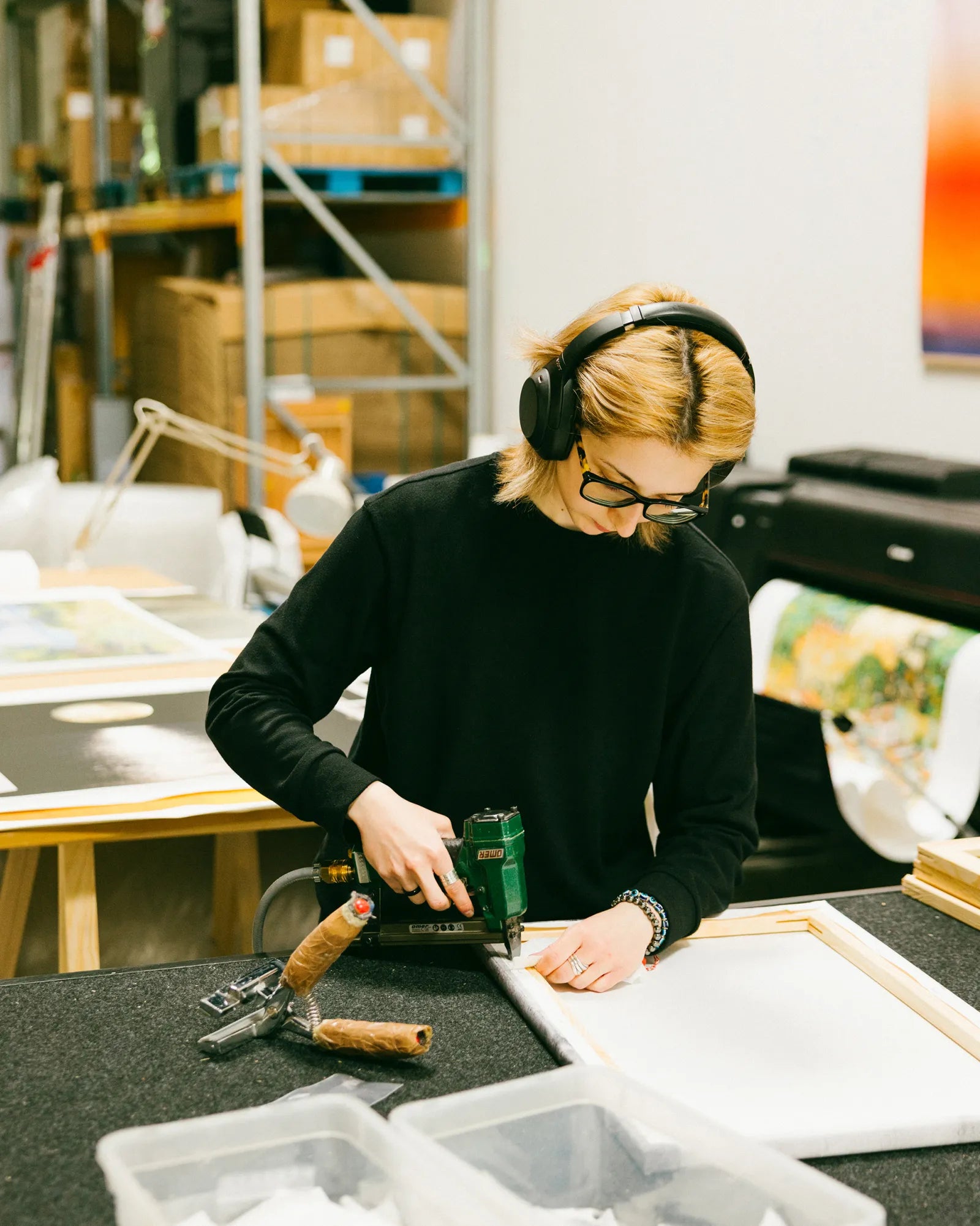 At Dekoora, we provide you with designs, arts and posters